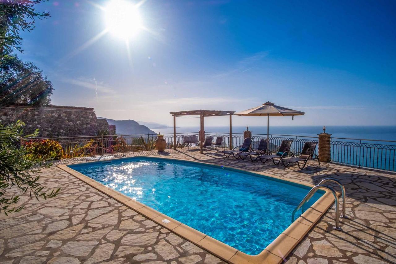 Apolis Deluxe Agios Georgios (Corfu)
