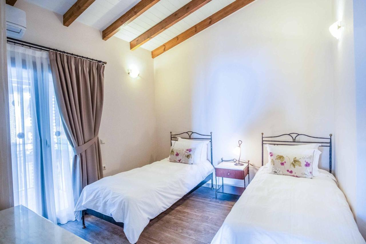 Apolis Deluxe * Agios Georgios (Corfu)