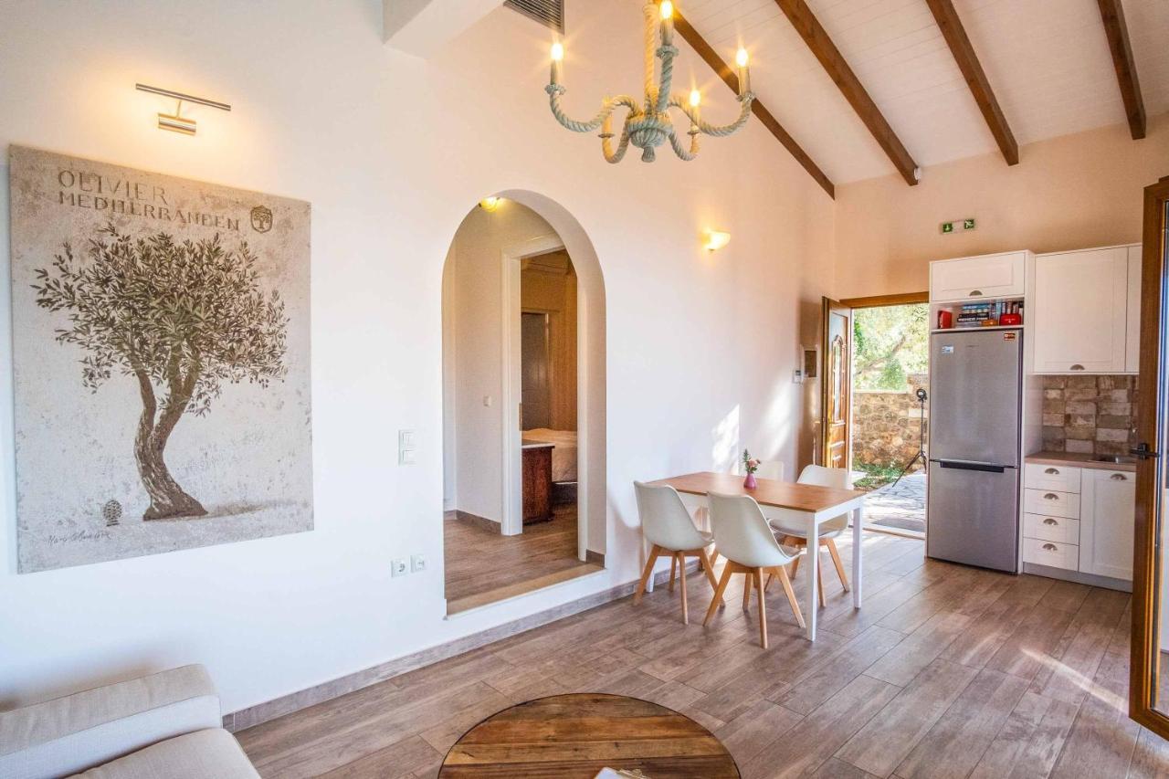 Apolis Deluxe Agios Georgios (Corfu)